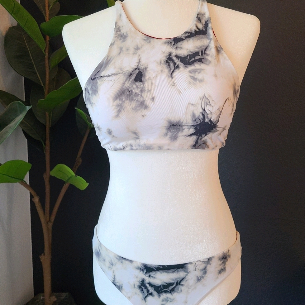 Reversible Bikini Marble and Burgundy